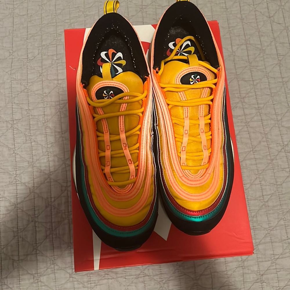 Nike AirMax 97 Sunburst Size 9.5
